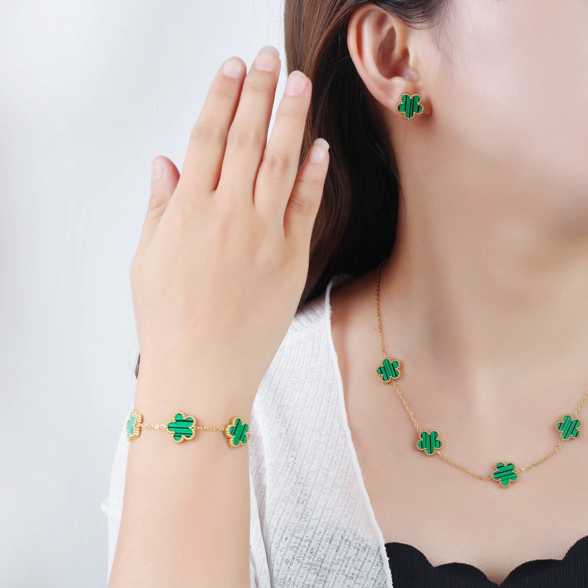 Five Leaf Clover Stainless Steel Bracelet – Shell Flower Women Party Jewelry Gift