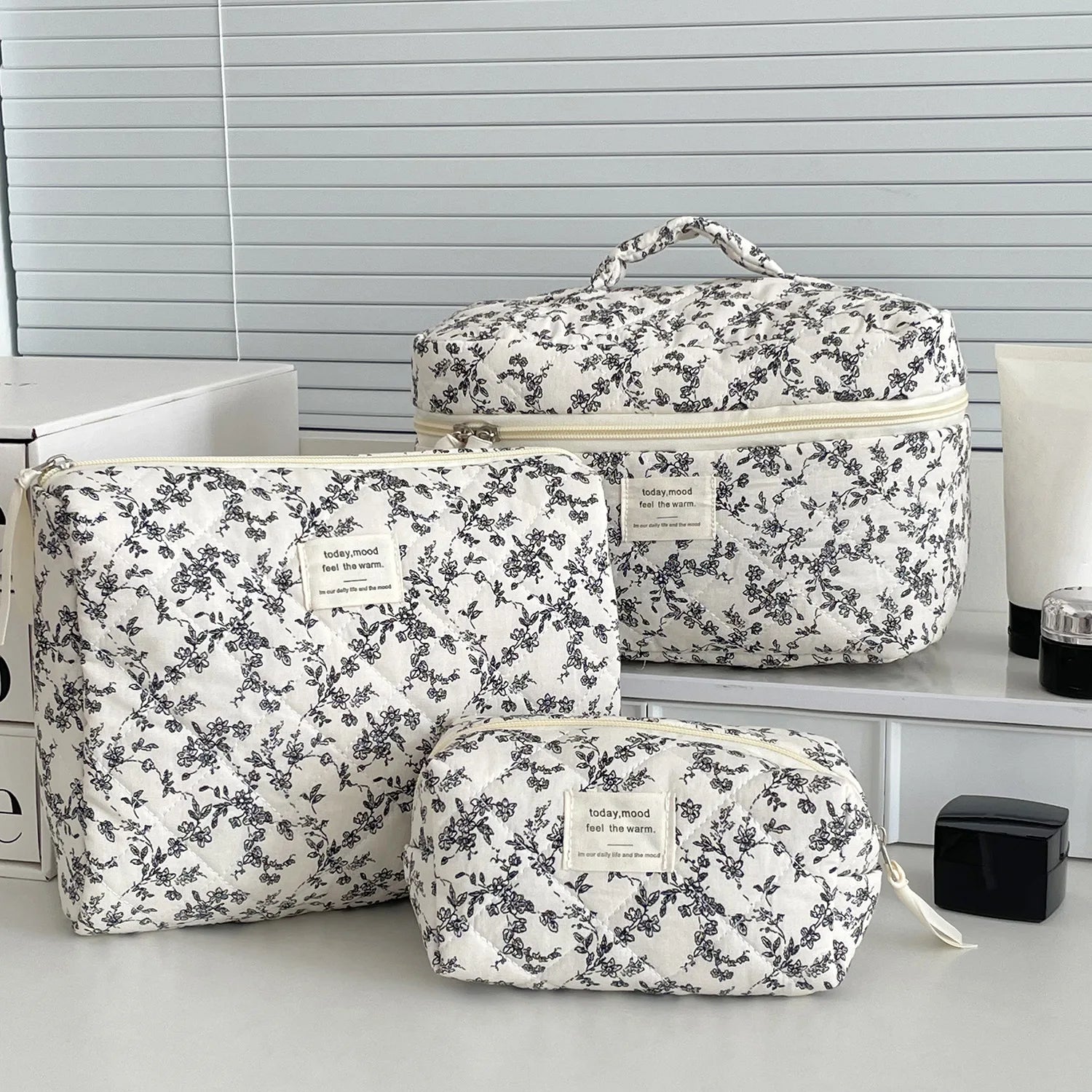 Black Floral Quilted Makeup Tote Bag – Travel Cosmetic Handbag Organizer